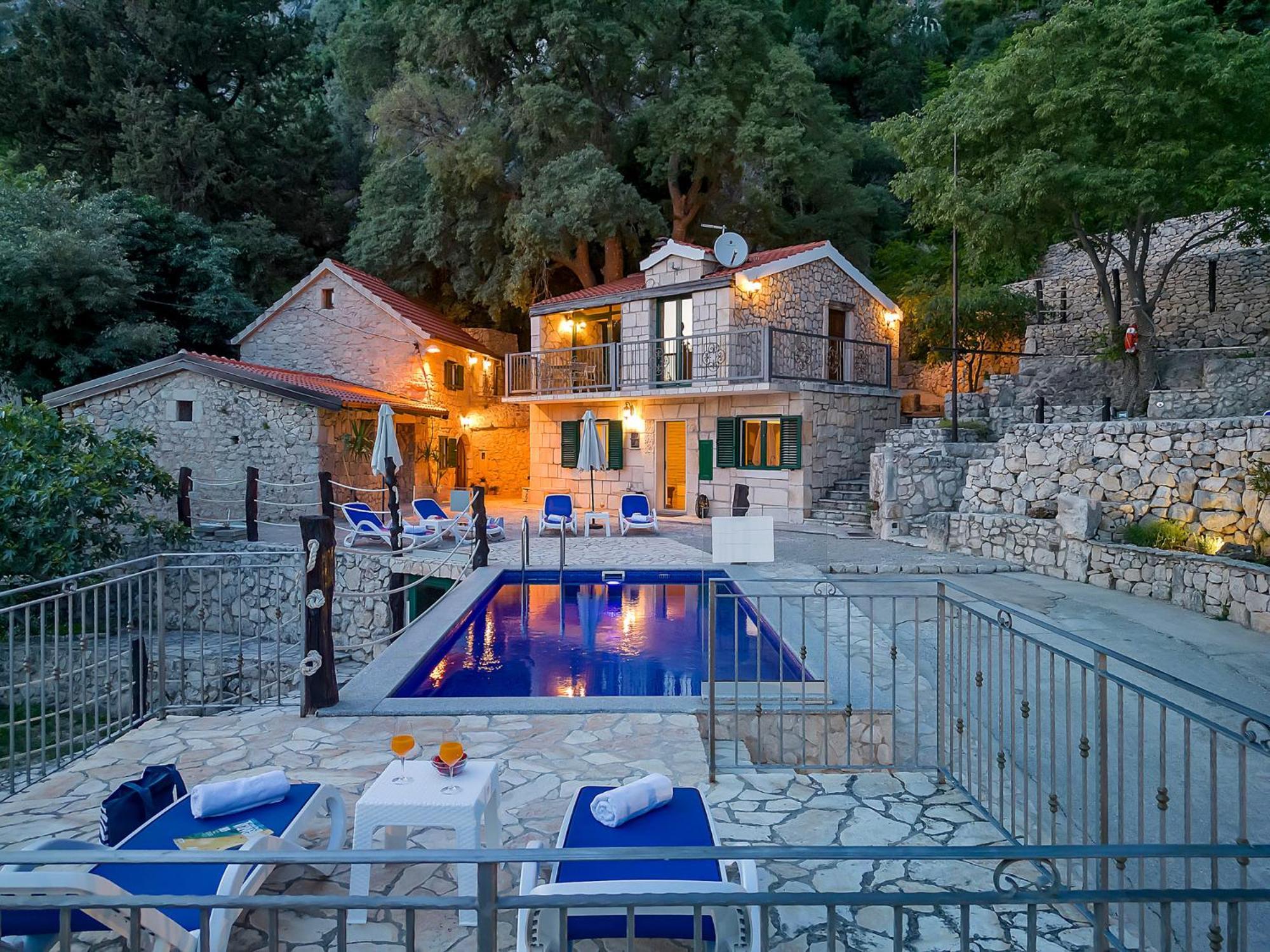 Stonehouse Residence In Makarska With Heated Pool 外观 照片